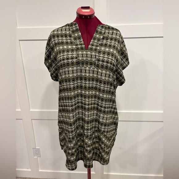 🍀4 for $25🍀 

Joe Fresh Tunic - Picture 1 of 10